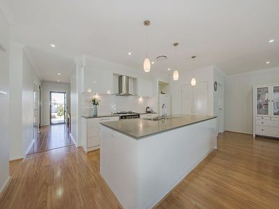 19 Foxwood Circuit, Wakerley