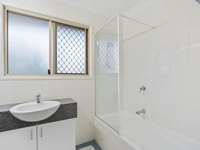 1 / 3 BRONBERG COURT, Southport