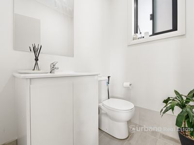 28 Cassie Avenue, Grantham Farm