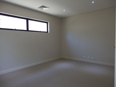 4 Dewar Place, Balga