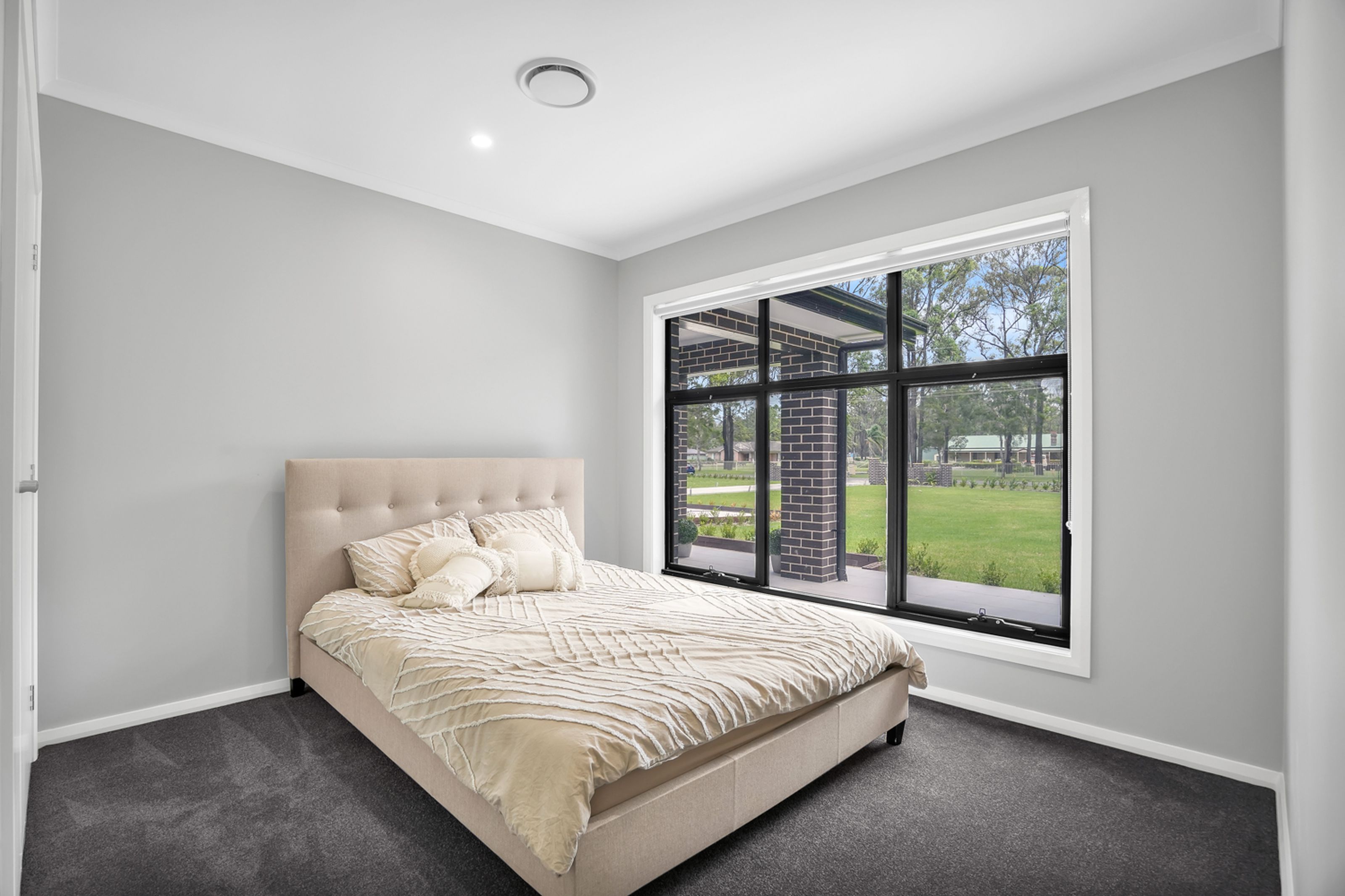 150 Rickards Road, CASTLEREAGH