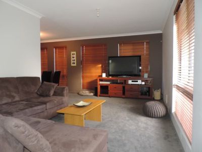 A / 2 Havenvale Crescent, Dianella