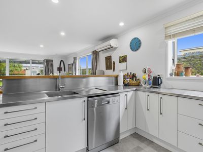 22 Hargest Crescent, Saint Kilda