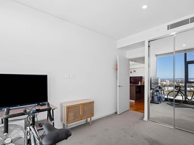 1904 / 105 Stirling Street, Perth