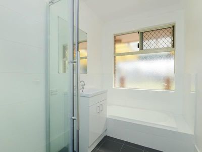 121 Shillington Way, Thornlie