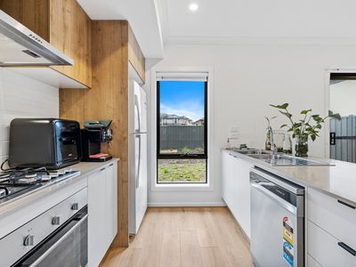 30 Tomatina Way, Berwick