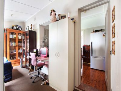 332 Northcliffe Drive, Lake Heights