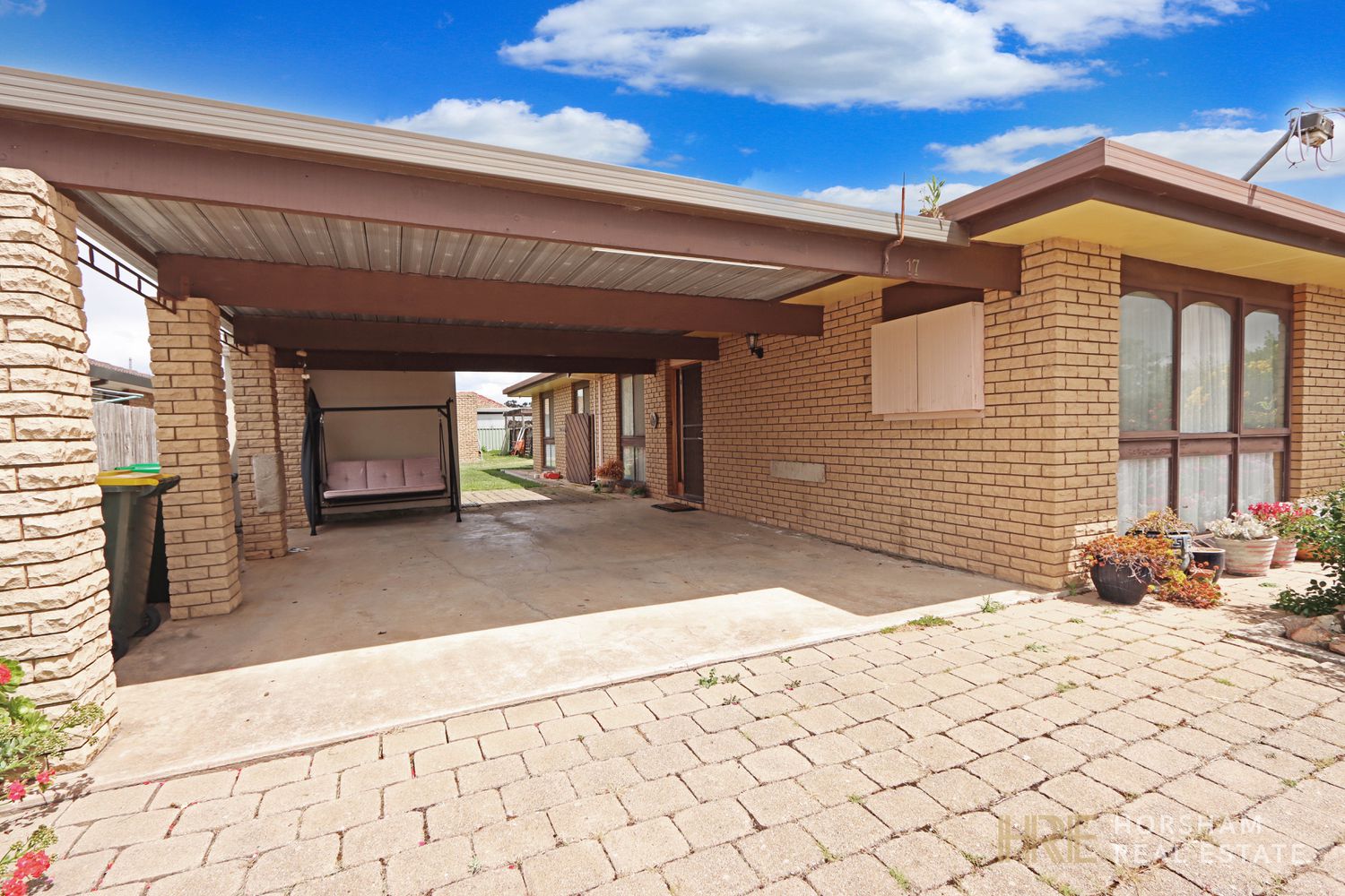 17 Schwarz Avenue, Horsham