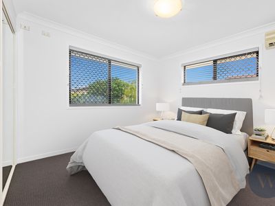 4 / 5 View Street, Chermside