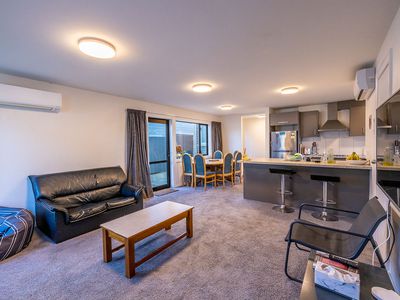 6 Agnew Street, North Dunedin