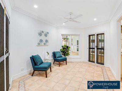 277-279 Toogood Rd, Bayview Heights