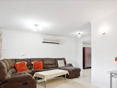 B4 / 31 Lenton Crescent, Oakhurst