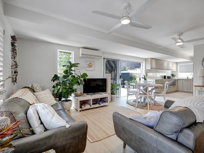 2 / 8 Sobraon Street, Sunrise Beach