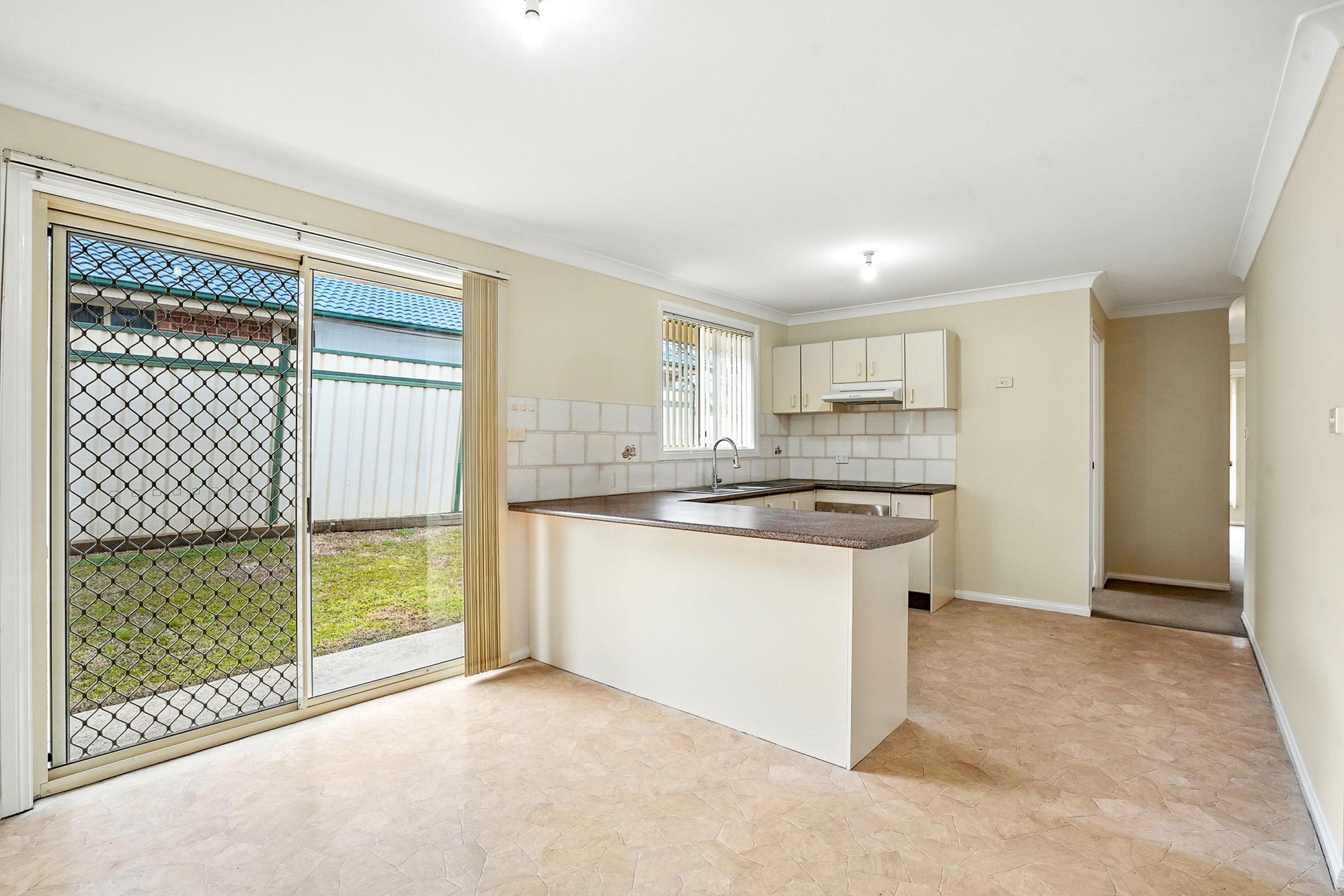 61A Womra Crescent, GLENMORE PARK