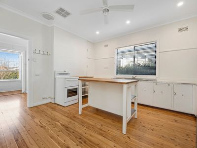 12 Bruce Street, Queanbeyan