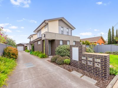 2 / 139 Chambers Road, Altona North