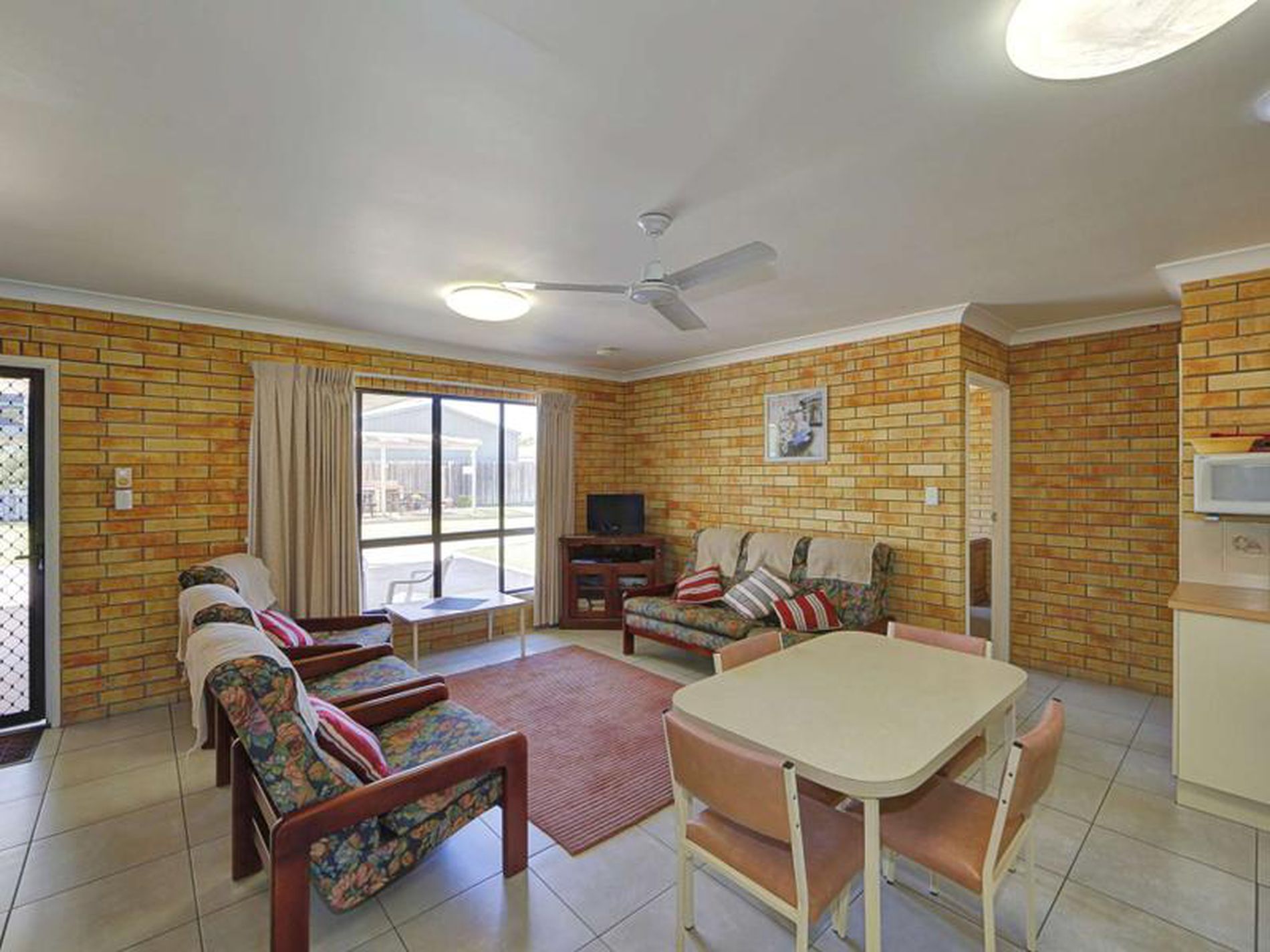 2 / 83 Mackerel Street, Woodgate