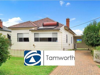 13 Upper Street, Tamworth