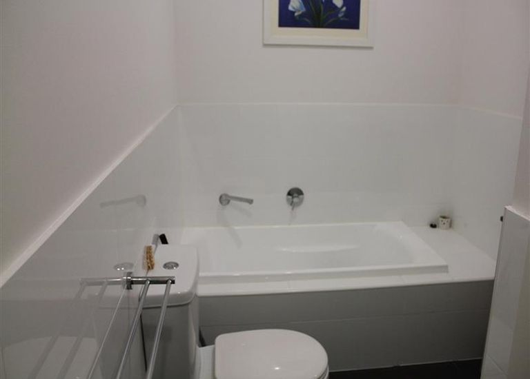 1 / 26 Old Tapleys Hill Road, Glenelg North