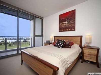 1102 / 96 Bow River, Burswood