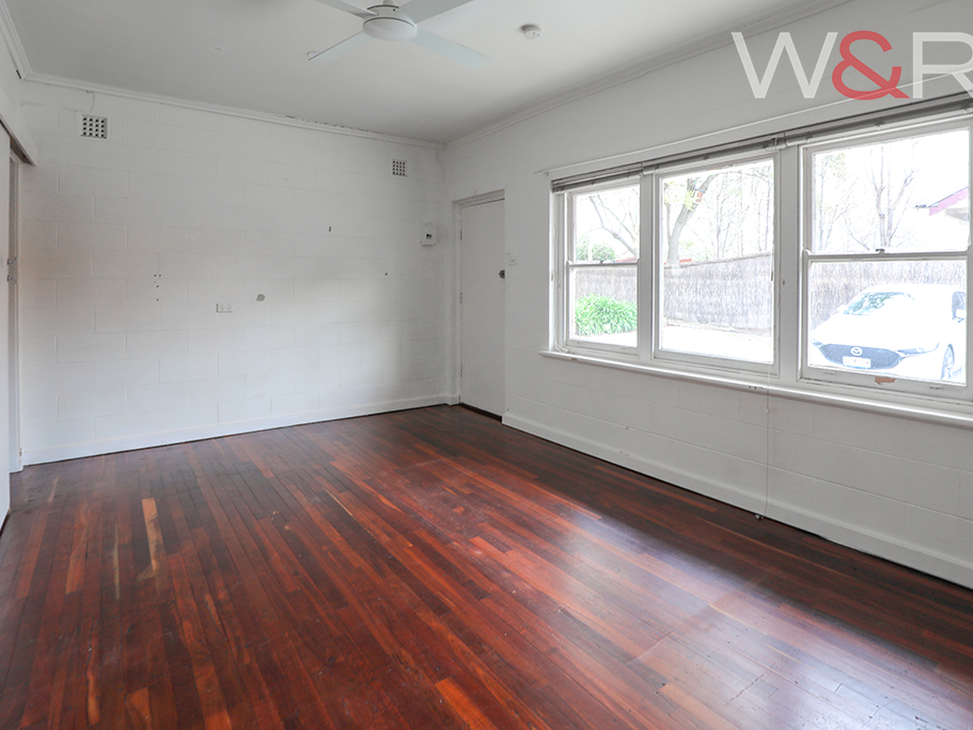 1 / 45 Seventh Avenue, St Peters