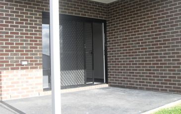 8 Brownfield Drive, Officer