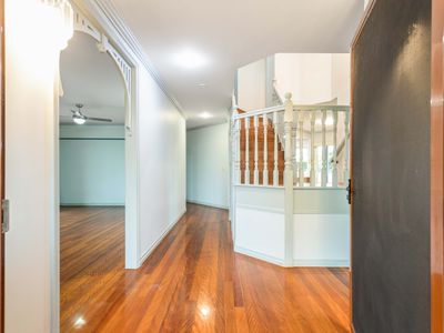 33 Winchcombe Avenue, Murrumba Downs