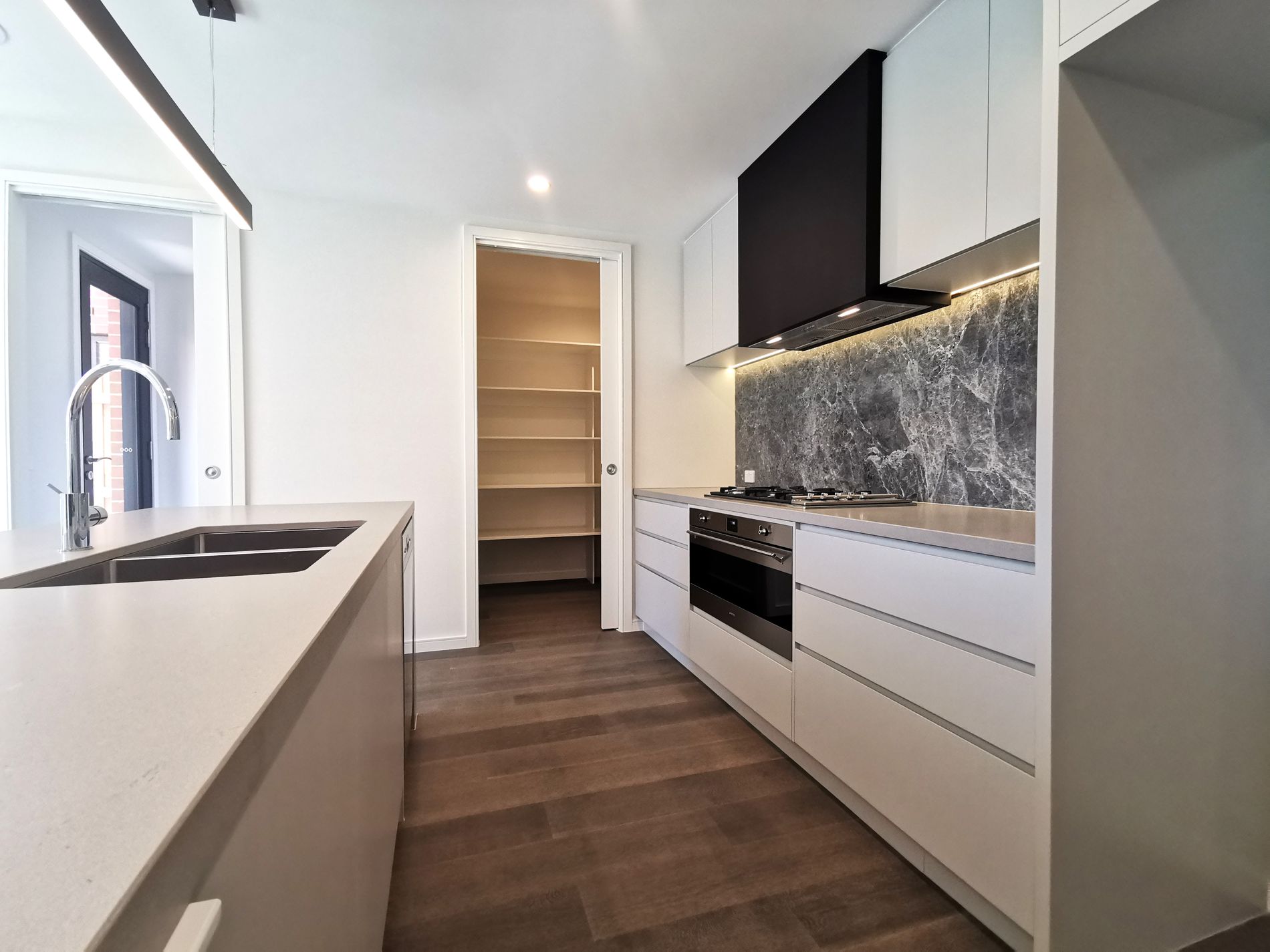 27 Rustic Avenue, Burwood East