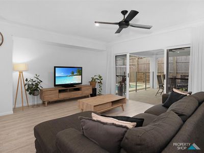 16 Porcupine Way, Mount Peter