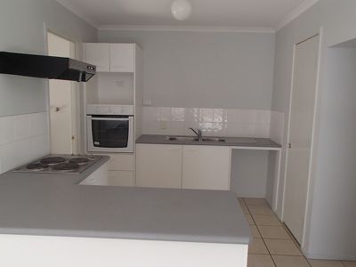 11 / 17 Gibbs Street, Churchill