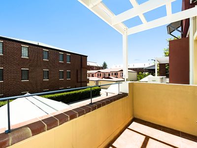 4 / 63 Palmerston Street, Perth