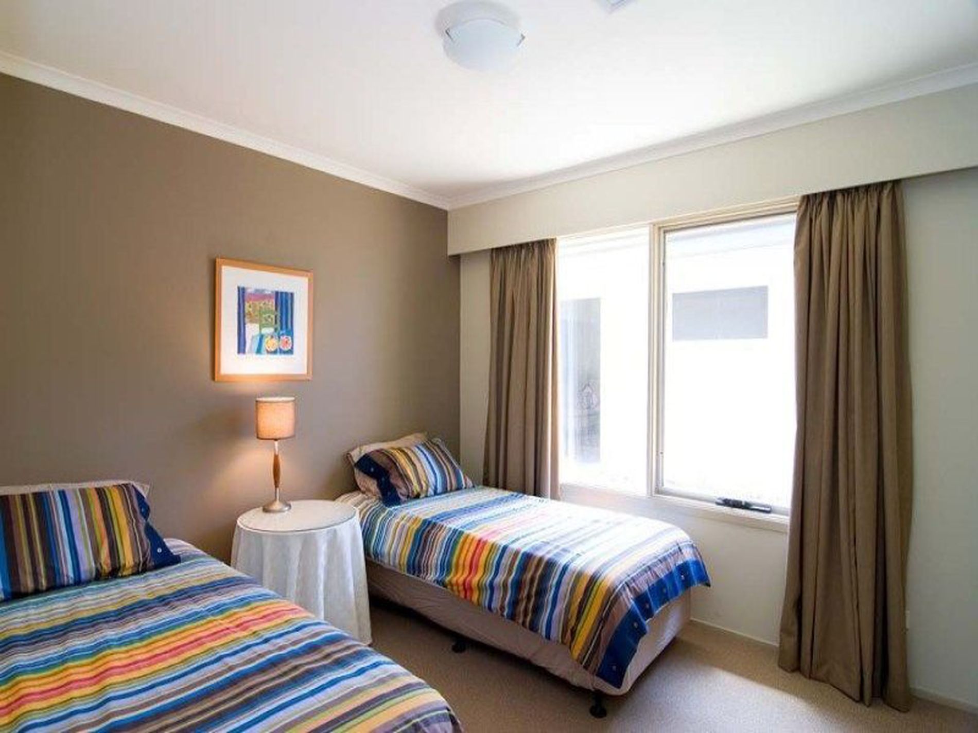 8 Mitchell Parade, Mollymook