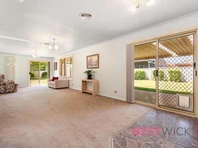 11 Locke Street, Raglan