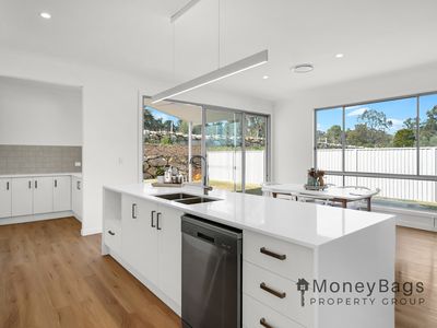 124 Jackson Crescent, Gleneagle