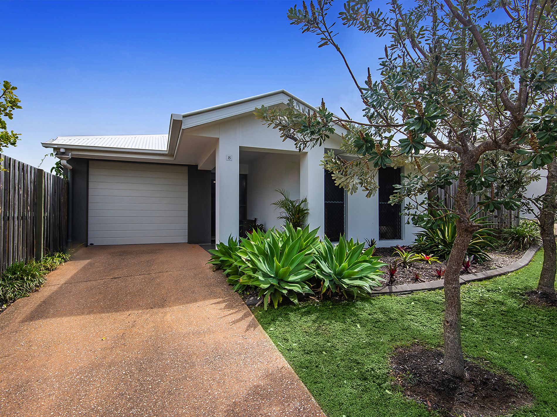Unit 8 / 15 Dunes Ct, Peregian Springs