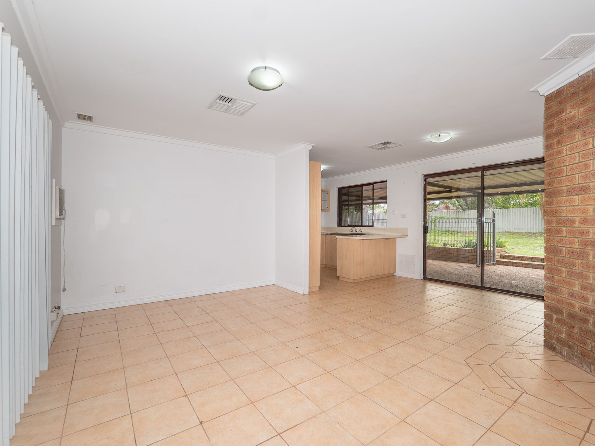 10 Dwyer Crescent, Gosnells