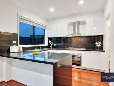 32 Peninsula Crescent, Craigieburn