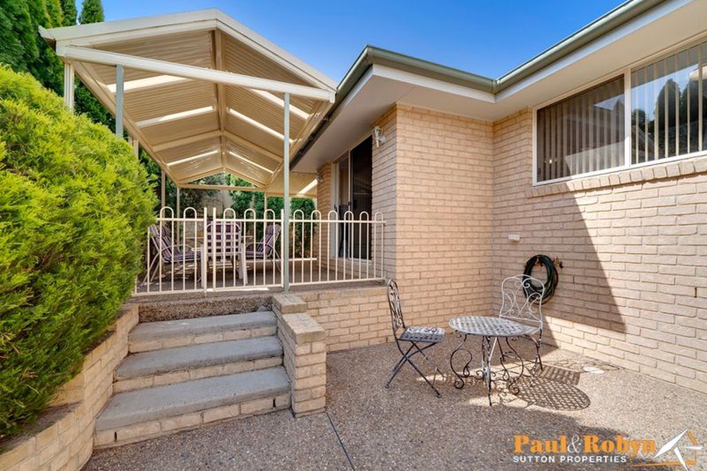 9 Stonehaven Circuit, Queanbeyan East