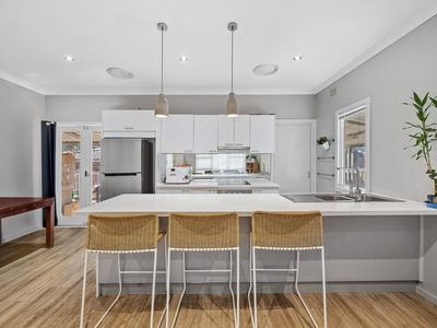 35 & 35a Anthony Crescent, Kingswood