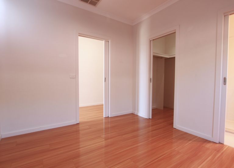 2A  Hunsford Avenue, Notting Hill