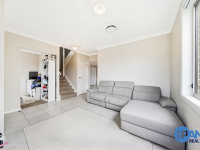 90 Longhurst Street, Oran Park