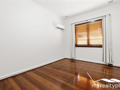 85 Moulden Avenue, Yokine