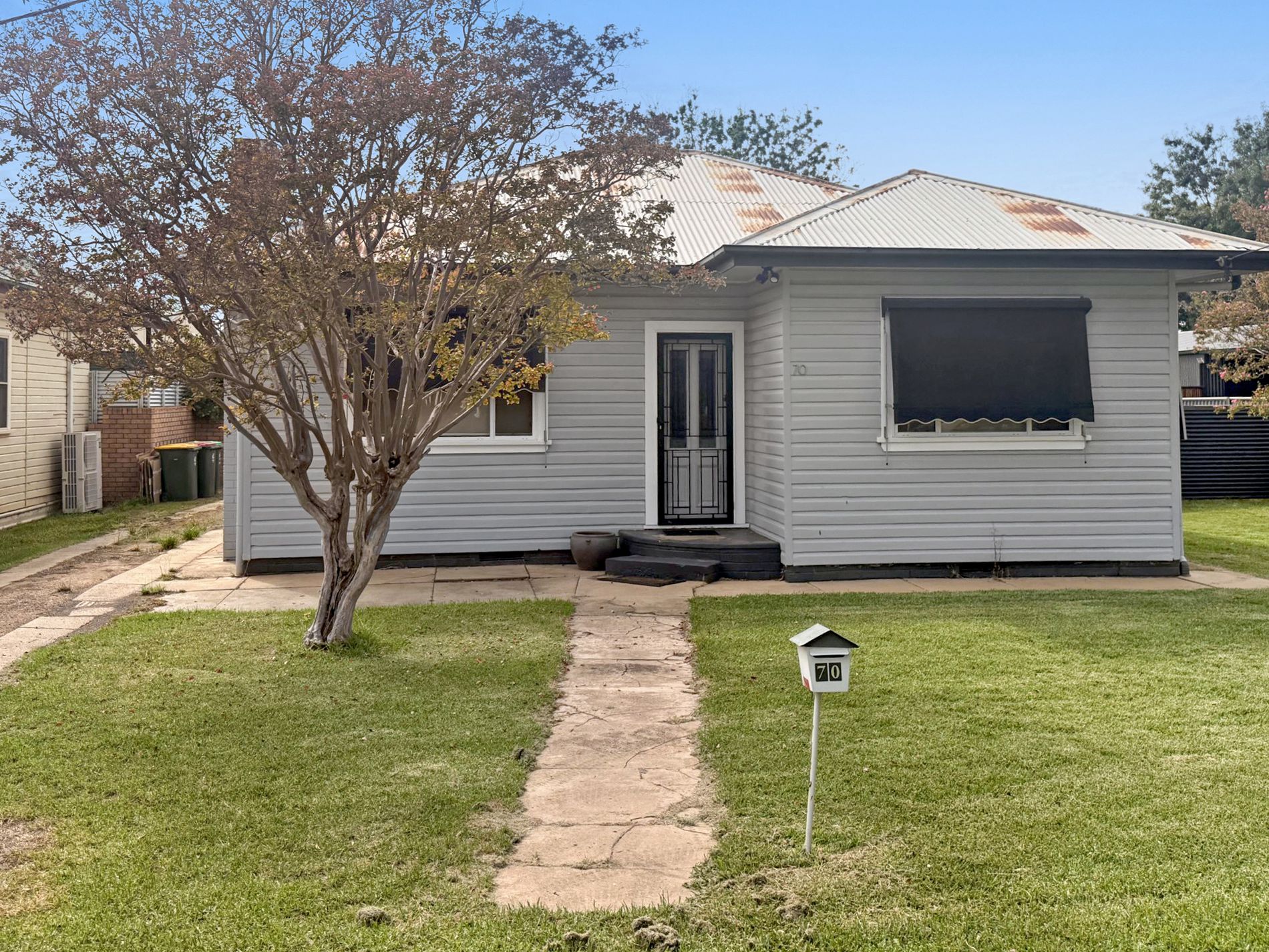 70 Ferry Street , Forbes