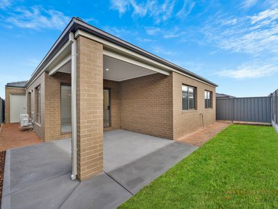391 Maracana Avenue, Manor Lakes