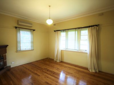 13 Broadoaks St, Ermington