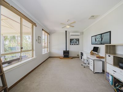 72 Silkeborg Cres, Joondalup