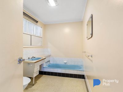 268 Mackenzie Street West, Kangaroo Flat