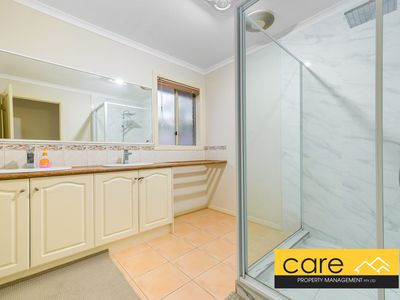 3 Ronans Retreat, Lynbrook