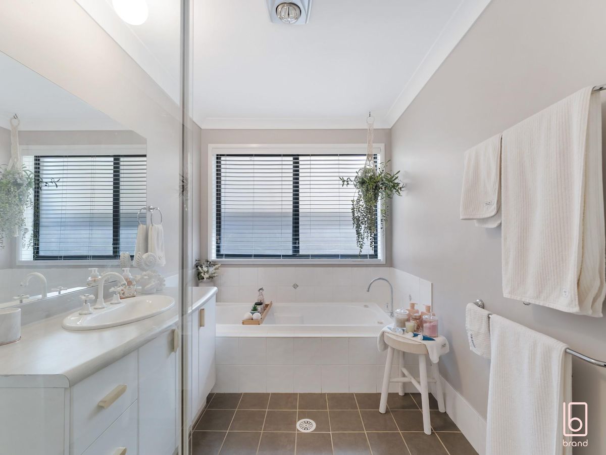 38 Birch Drive, Hamlyn Terrace