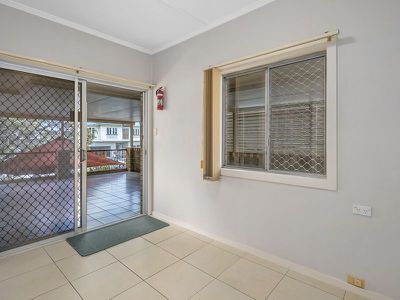 1/49 Birkalla Street, Bulimba